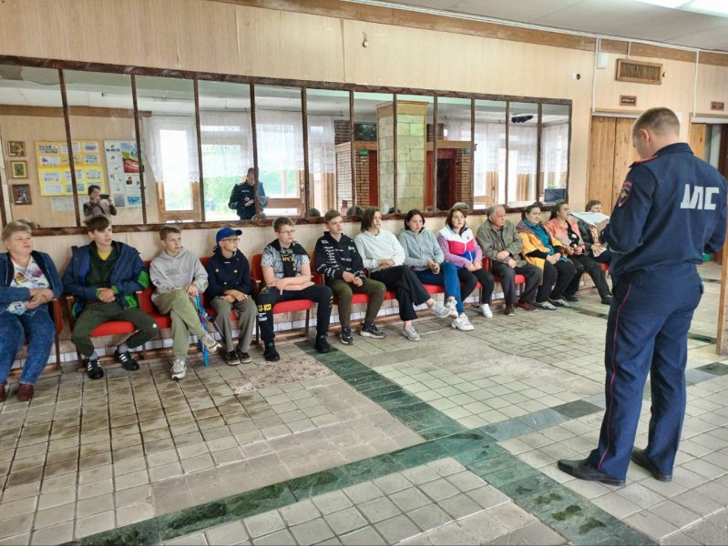 В Шацком районе сотрудники Госавтоинспекции провели с общественностью встречу на тему дорожной безопасности
